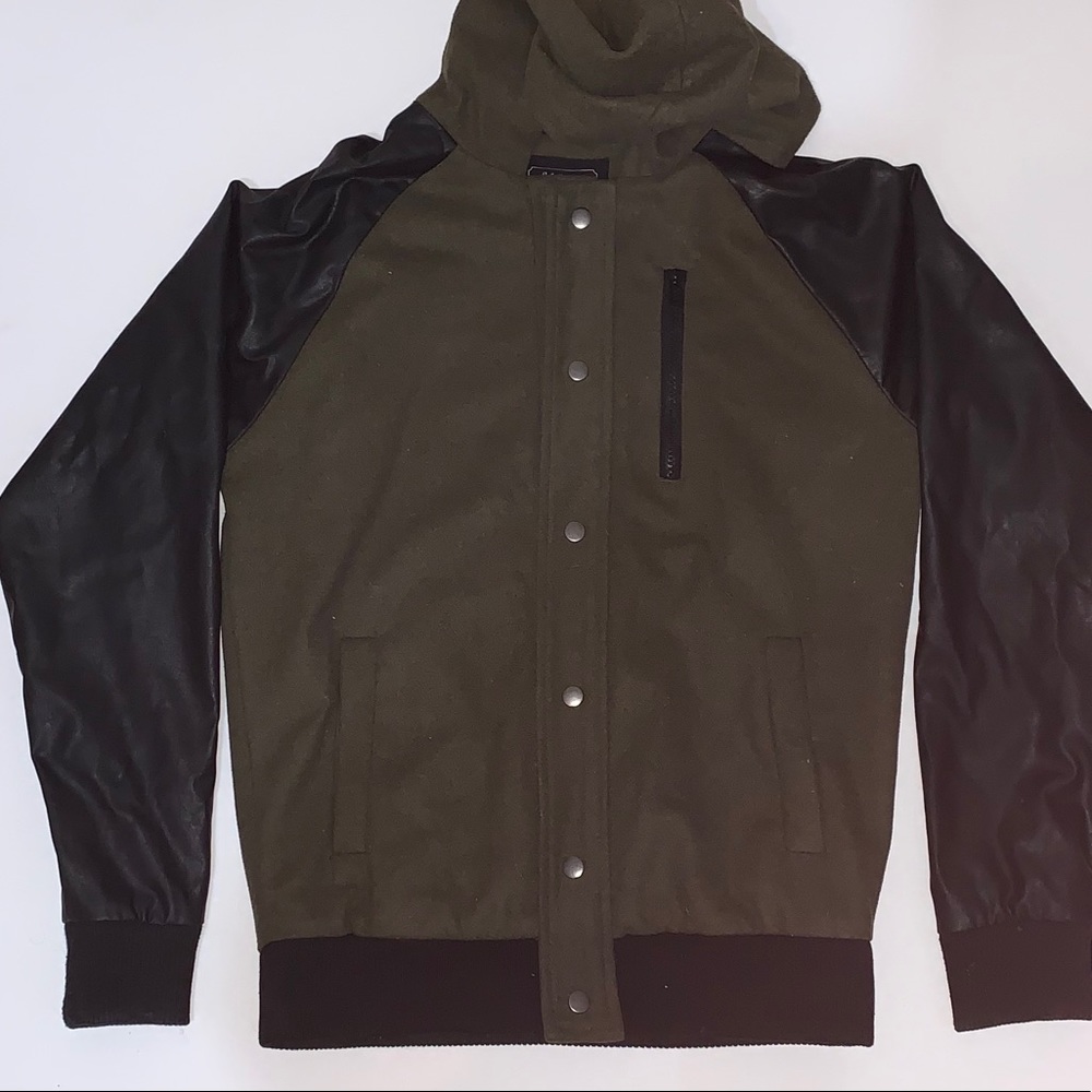 21 men varsity hoodie. Olive/Black Fair condition